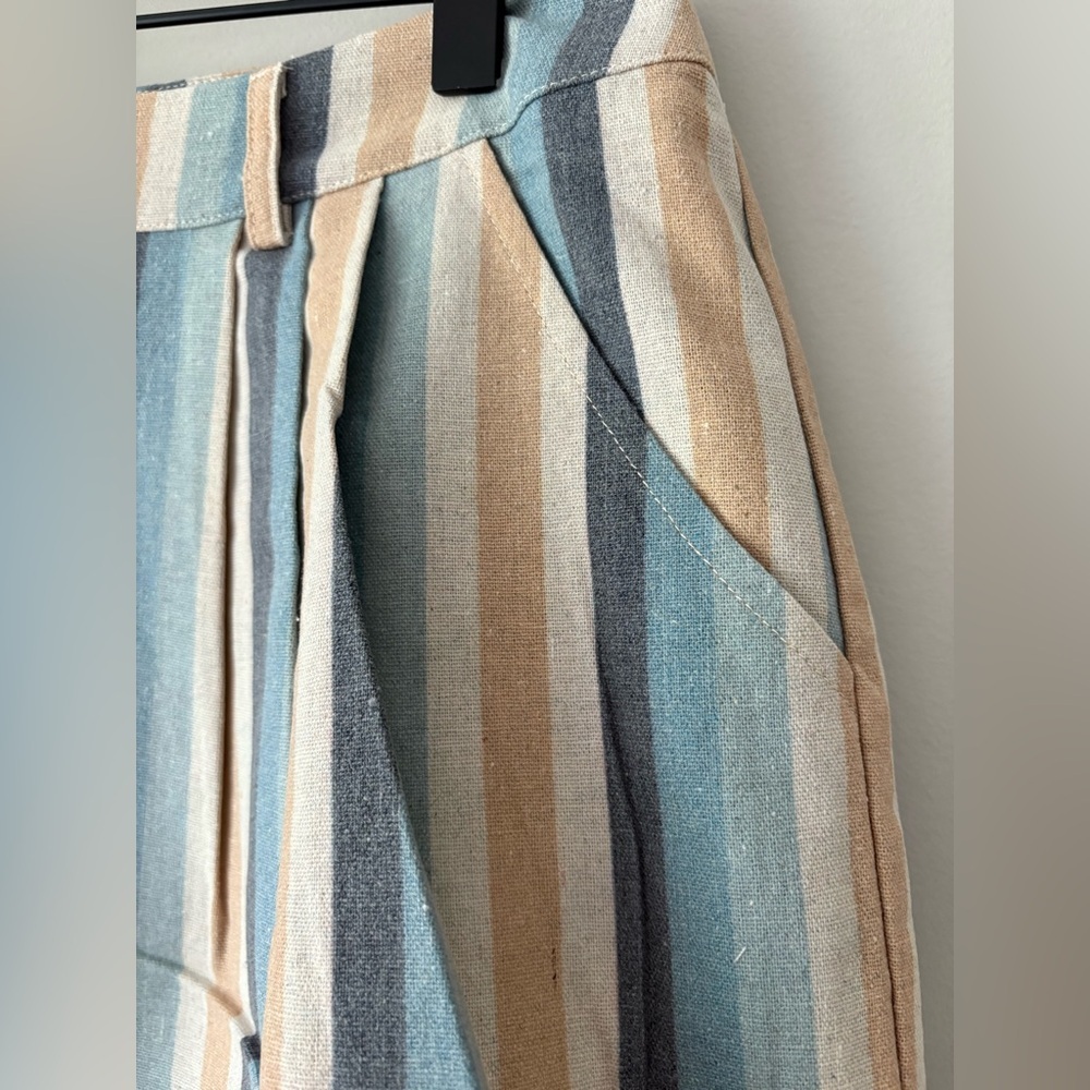 NWT! Knot Sisters Stripe Short - Picture 3 of 8